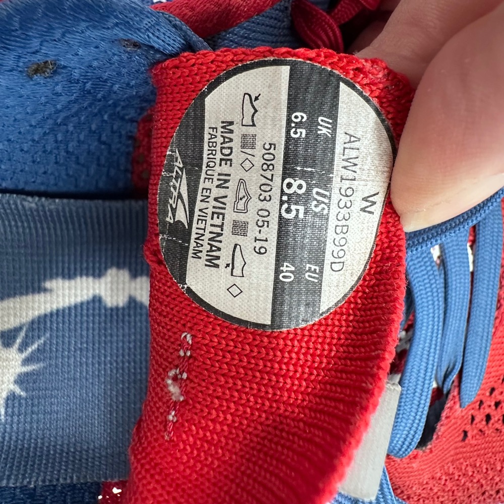 Altra Escalante USA Patriotic Running Shoes Womens 8.5 Red Blue Mismatched - Picture 12 of 13